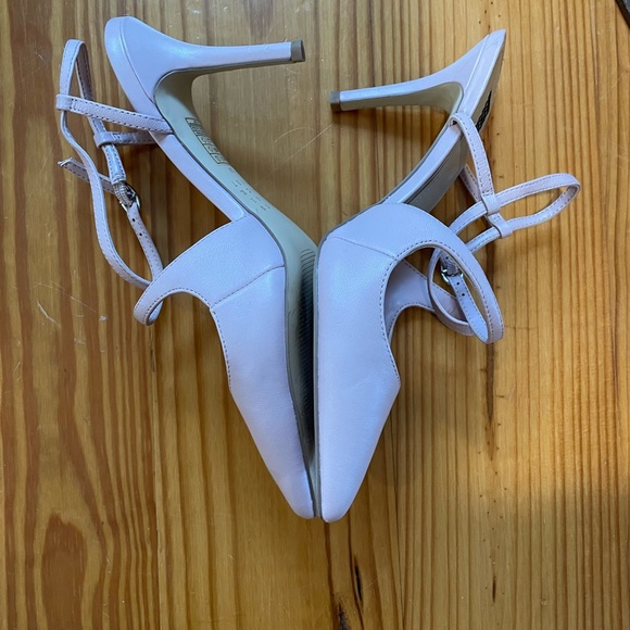 Light Pink Heals size 7.5 - Picture 4 of 4